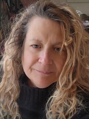 Meet your Posher, Carie